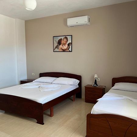 Tomi Apartments Sarandë Eksteriør billede